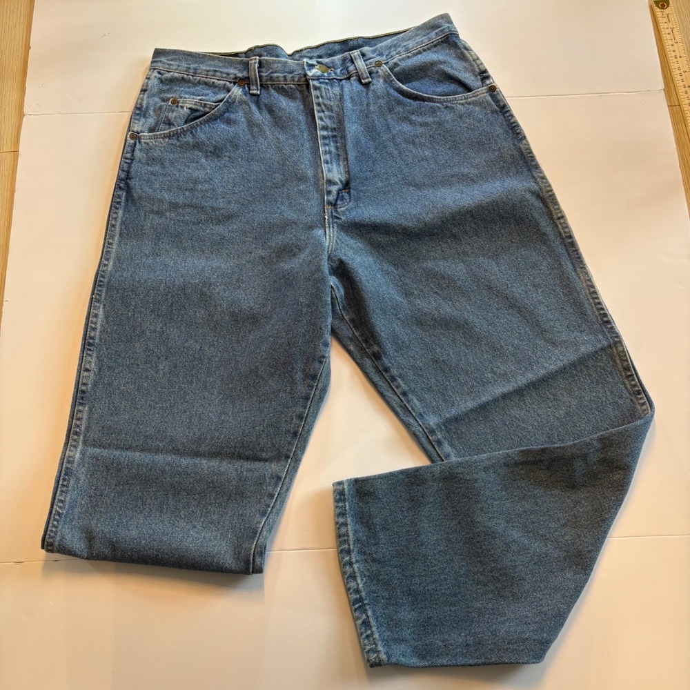 Wrangler‎ Relaxed Fit Jeans Mens 38x30 Blue Denim Made in USA 97601RS NWT